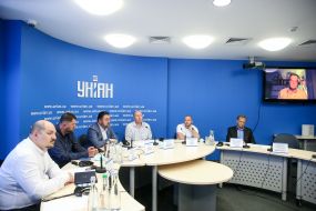 Denys Khrenov, Yevhen Symonets, Mykyta Poturayev, Mykhaylo Hannytskyy, Yosyp Pintus and Anatoliy Stroy