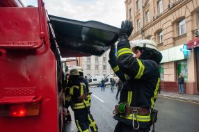 Tactical and special exercises at the Nikolsky shopping and entertainment center in Kharkiv