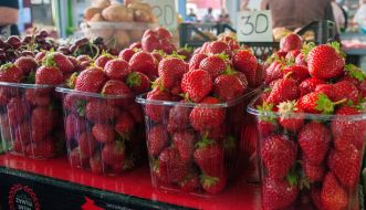 Strawberries on the counter at the Central Market in Kharkov