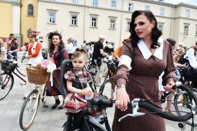 Retro bicycle promenade "Batyry on rovers" in Lviv