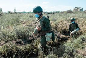 Військовослужбовці