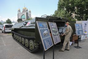 Armored medical vehicle