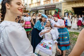 Participants in the reproduction of ancient wedding traditions "Wedding in Uzhgorod"