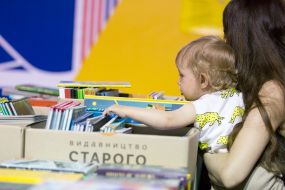 Child at the Book Arsenal festival