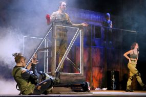 Премьера спектакля «Трехгрошовая опера»