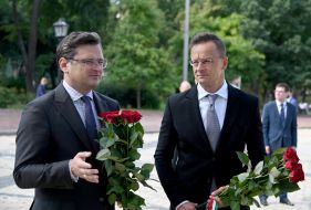 Dmytro Kuleba and Peter Siyyarto honored the memory of the fallen defenders of Ukraine