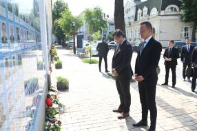 Dmytro Kuleba and Peter Siyyarto honored the memory of the fallen defenders of Ukraine