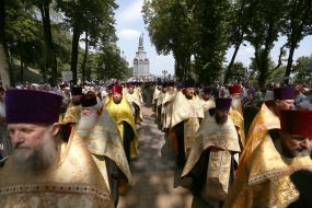 The priests go on a procession