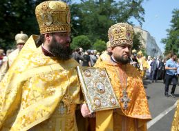 The priests go on a procession