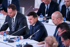 Andriy Yermak, Volodymyr Zelenskyy, Denys Shmyhal