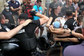 Clash between LGBT rave opponents and law enforcement