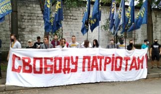 Rally participants