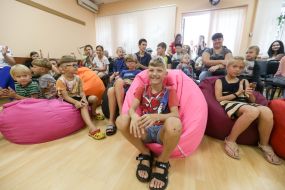 Children watch the show