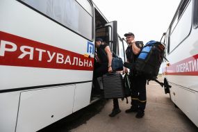 Special buses with rescuers at the airport