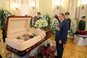 Farewell ceremony with Yevhen Marchuk