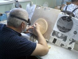 The production of anniversary and commemorative coins