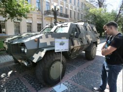 Dozor-B armored personnel carrier