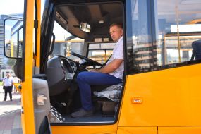 Водитель школьного автобуса