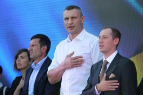 Luis Figo, Vitali Klitschko, Taras Hereha