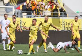 Soccer. FC Rukh (Lviv) - FC Zorya (Luhansk)