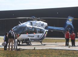 Participants in the presentation of a pilot project on aeromedical evacuation