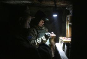 Ukrainian servicemen