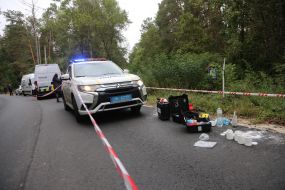 Следственные действия на месте обстрела автомобиля Сергея Шефира