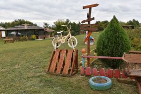 Ethnovillage "Dyvosvit" in the Zaporozhye region