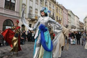 Carnival procession on the occasion of the opening of the theater festival "Golden Lion - 2021"