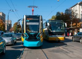 Трамвай виробництва швейцарської компанії Stadler в Харкові