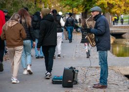 Man playing saxophone in the park