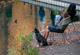 A young girl in the Sarzhin Yar park in Kharkov