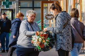 Продажа траурных венков