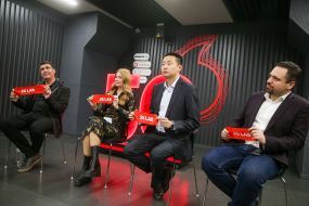 Dominik Piote, Olha Ustynova, Ma Qi Alexander Shelest