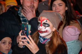 Little girl at the fancy dress