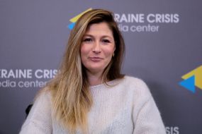 Еміне Джапарова