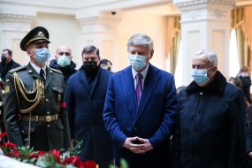 Rinat Akhmetov, Oleksandr Lukyanchenko