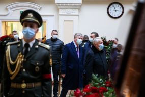 Rinat Akhmetov, Oleksandr Lukyanchenko