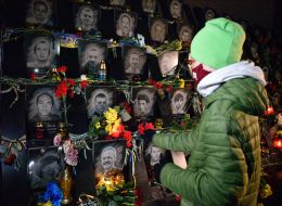 Honoring the memory of the Heroes of the Heavenly Hundred