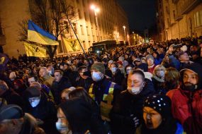 Honoring the memory of the Heroes of the Heavenly Hundred