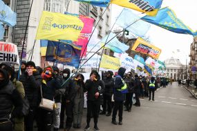 Promotion "President! Stop the game!"