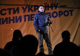 Юрий Бутусов