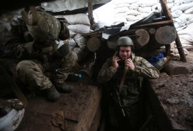 Ukrainian servicemen