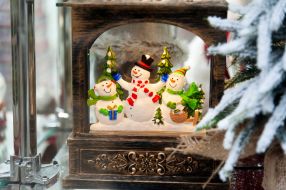 Figures of snowmen