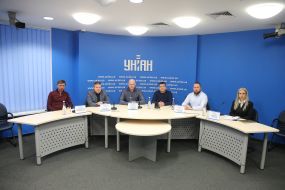 Валентин Ренчковський, Йоганнес Ванденбоорн, Володимир Шрамко, Олександр Дерій, Владислав Нагірняк та Світлана Руденко