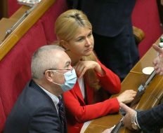 Vladimir Areshonkov and Yulia Svitlychna