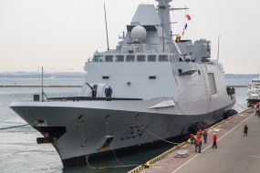Frigate Auvergne