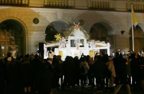 Рождественская шопка в центре Львова