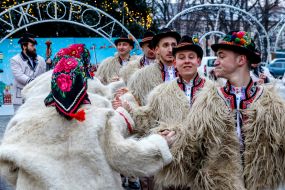 Artists of the Honored Academic Transcarpathian Folk Choir