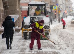 Snow removal in Kharkiv